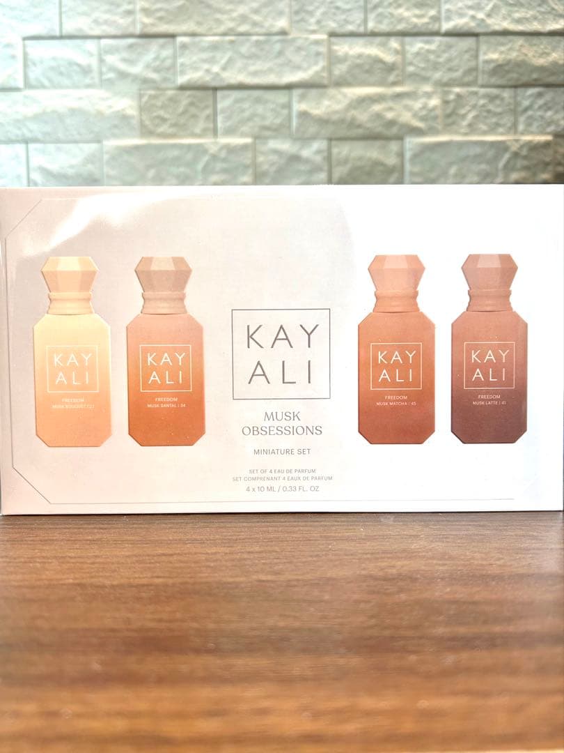KAYALI Freedom ミニチュアセット　各10ml KAYALI Freedom Musk Obsessions Miniature Set - 4x10ml Perfumes