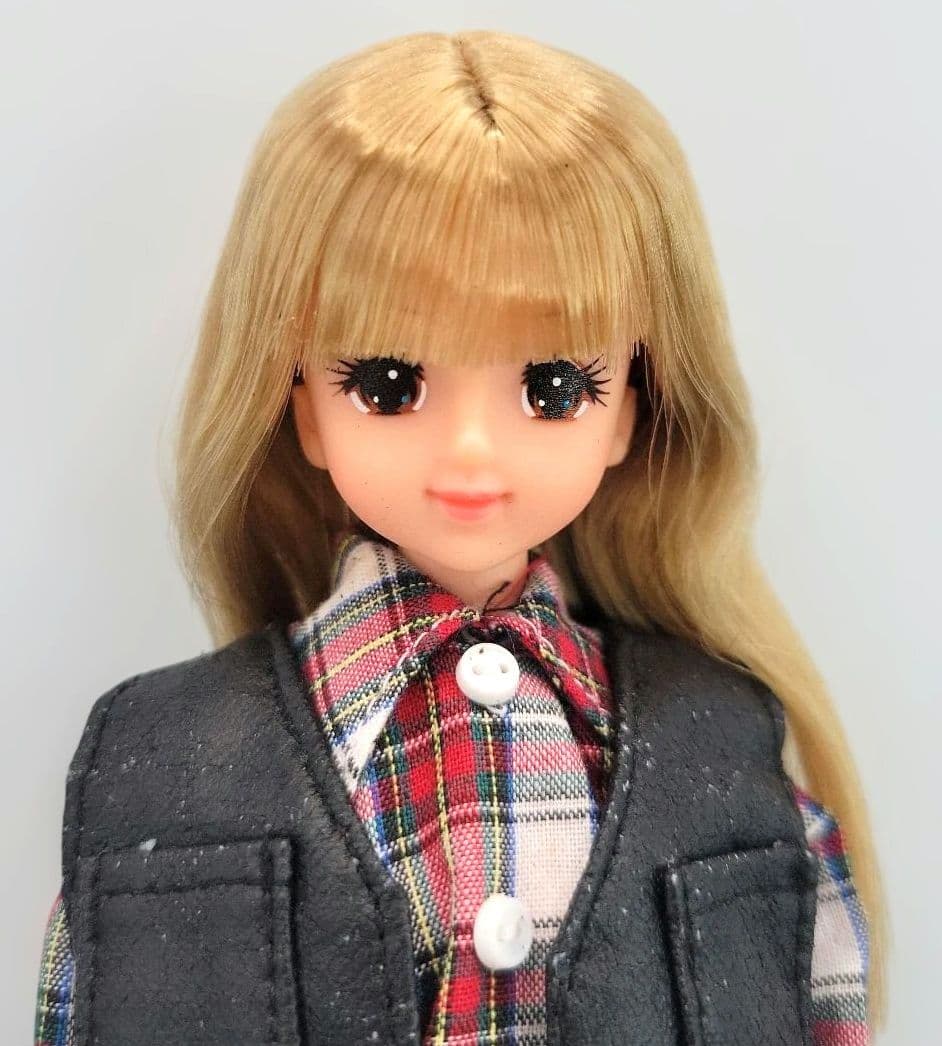 □ジェニー タカラ 当時もの 日本製 初代 ジェニー ドレス付き - メルカリ