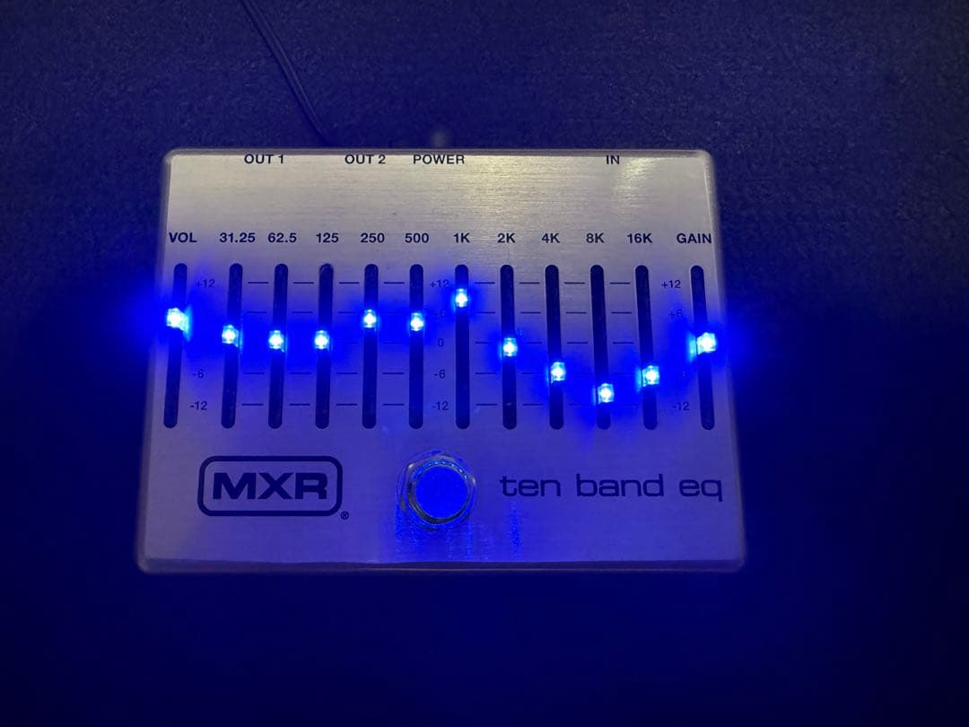MXR M108S TEN BAND EQ イコライザー Amazon.com: MXR M108S Ten Band EQ Dual Output True Bypass Effects