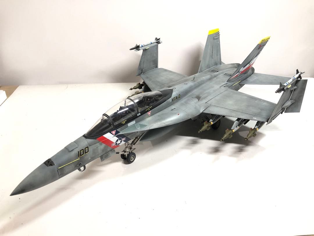 トランペッター 1/32 アメリカ海軍 F/A-18F スーパーホーネット - メルカリ