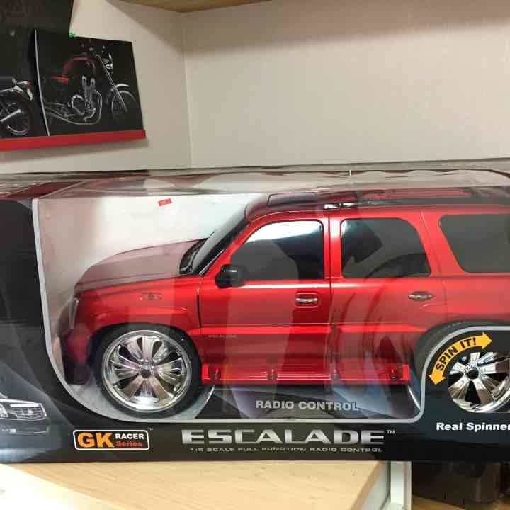 エスカレードラジコン Amazon.co.jp: 1/6 キャデラック エスカレード ラジコンカー ブラック