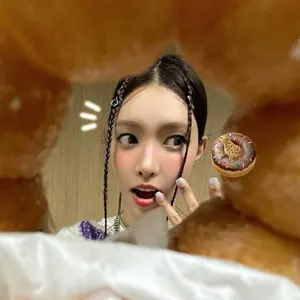 babymonster 中国上海 ポップアップ 買い上げ トレカ アヒョン - メルカリ