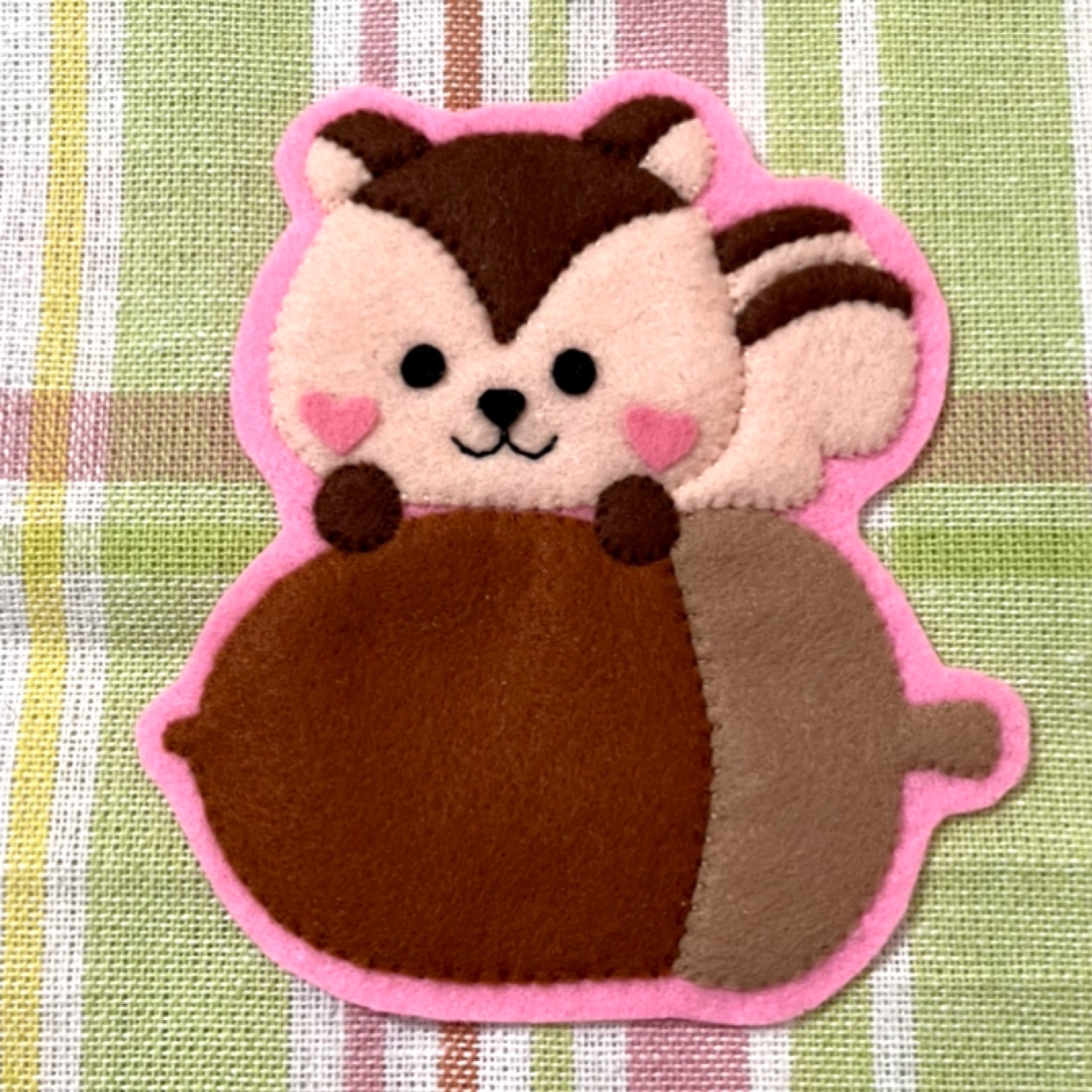 りすとどんぐりのフェルトワッペン・名札 - PIKATAKA'S GALLERY