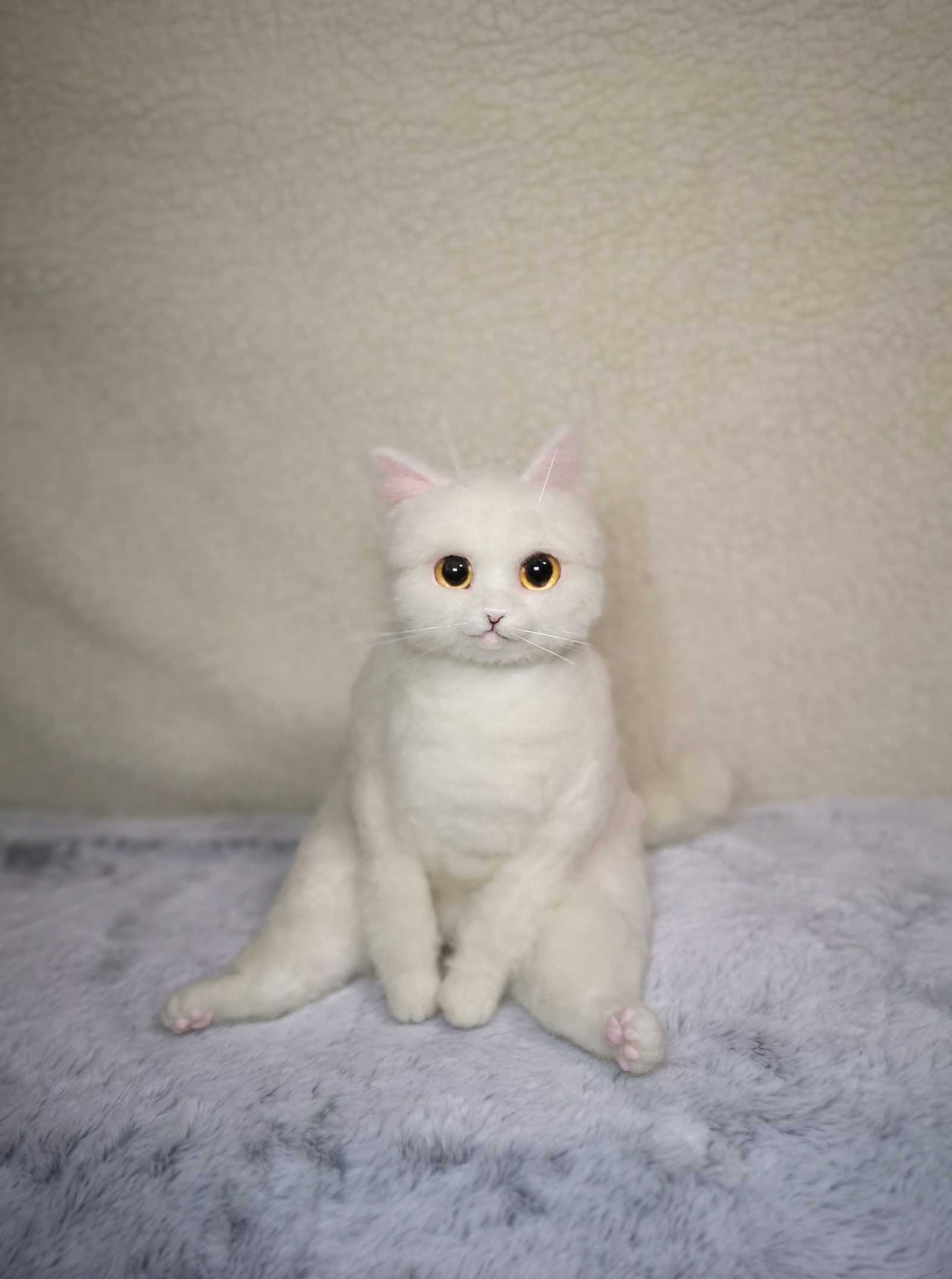 ☆羊毛フェルト白マンチカン☆猫 ハンドメイド ねこ ネコ フェルト猫