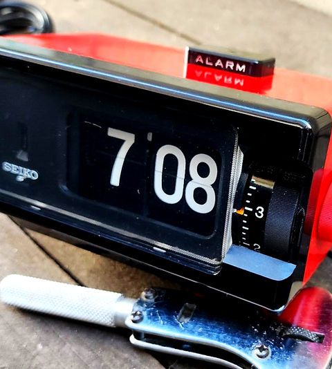 1970s Seiko DP 690 Flip Clock, w/US Current Adapter | DC Vintage