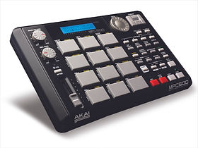 DTM・DAW AKAI MPC 500 DTM・DAW AKAI MPC 500 DTM・DAW AKAI MPC 500