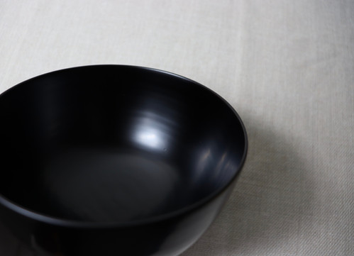 赤木明登】日々椀・大・黒 | 京都で木と漆で作ったお椀を扱うおわんや巧