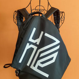 unZIP / 非コード人のアコード 大阪限定Tシャツ | 降り積もる地層