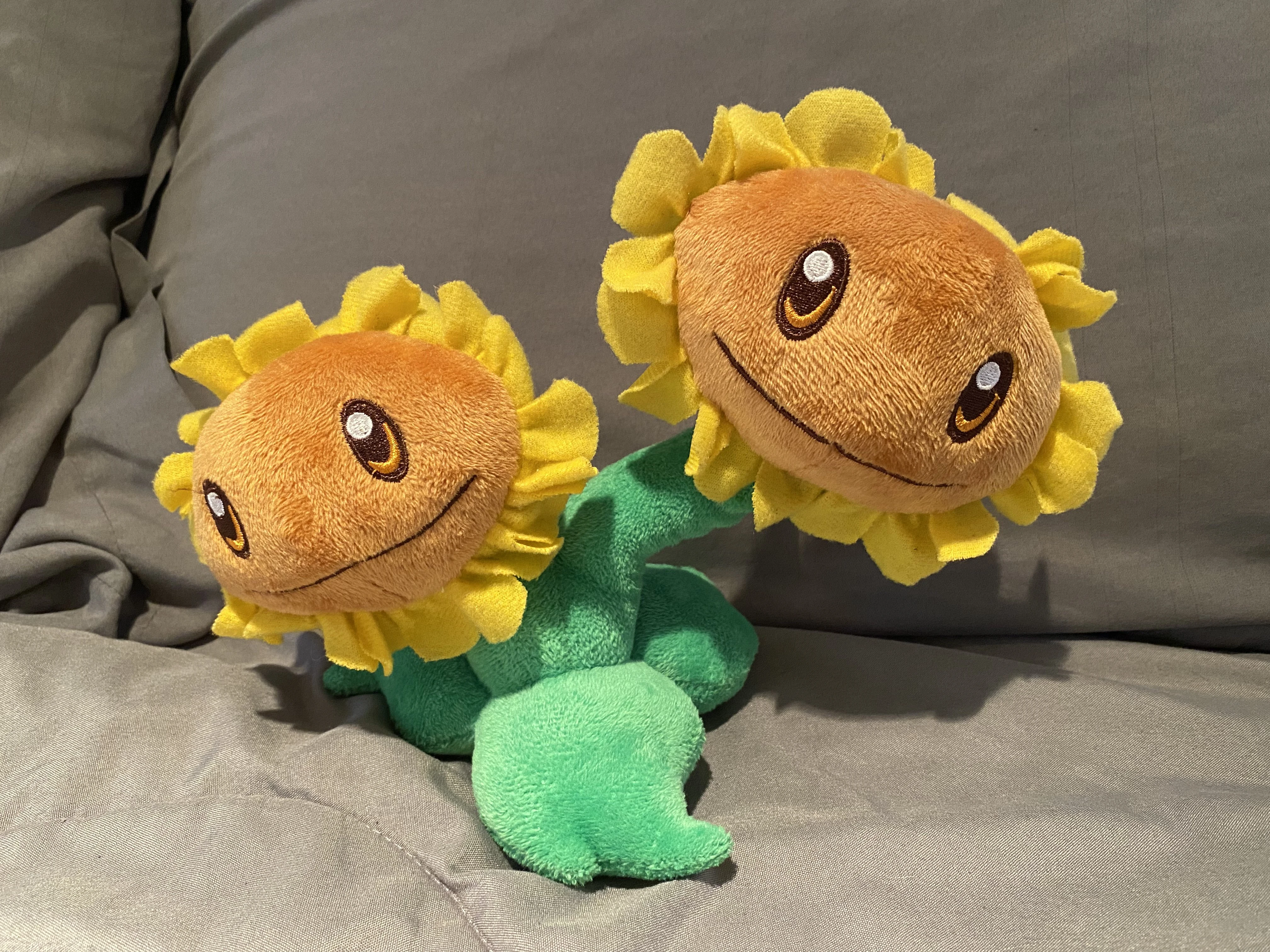 Twin Sunflower (Linxin) | Plants vs. Zombies Plush Wiki | Fandom