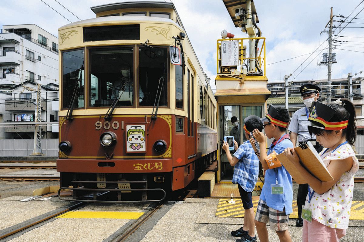 どうすれば運転士になれますか」 こども記者が都電荒川線を取材 「東京