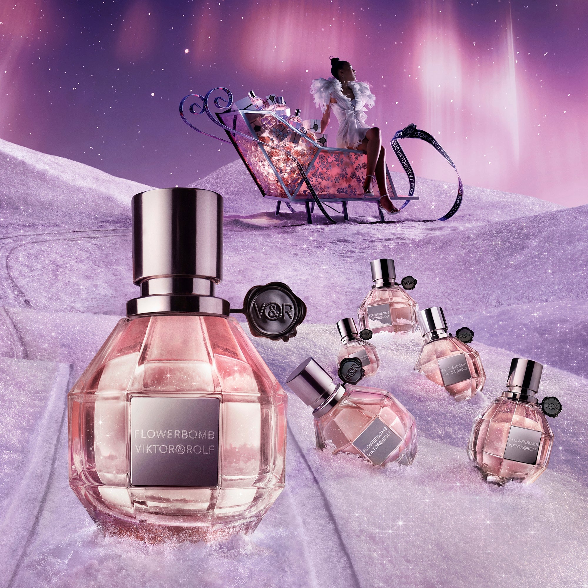 Viktor & Rolf Flowerbomb Eau De Parfum 100ml Candle Gift Set