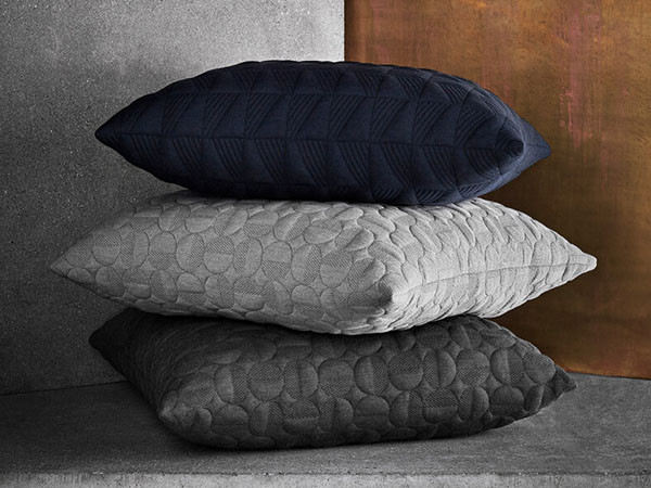 FRITZ HANSEN CUSHION ARNE JACOBSEN TRAPEZ / フリッツ・ハンセン
