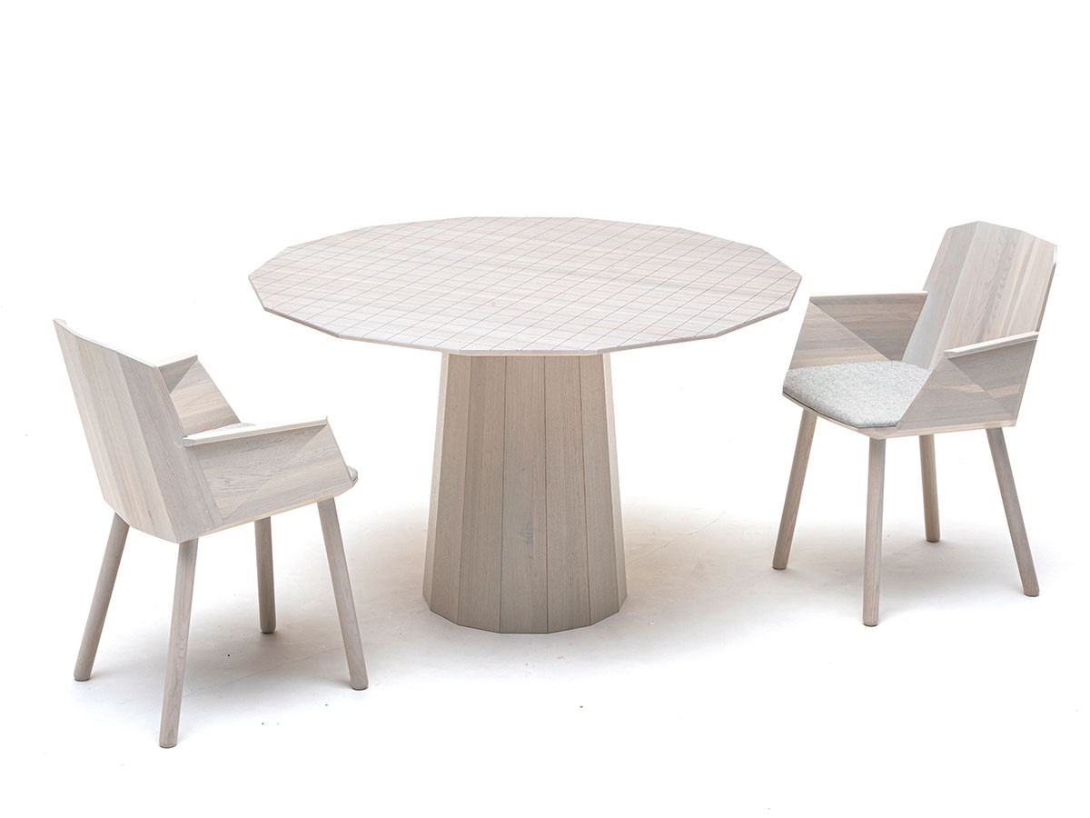 KARIMOKU NEW STANDARD COLOUR WOOD ARMCHAIR / カリモクニュー