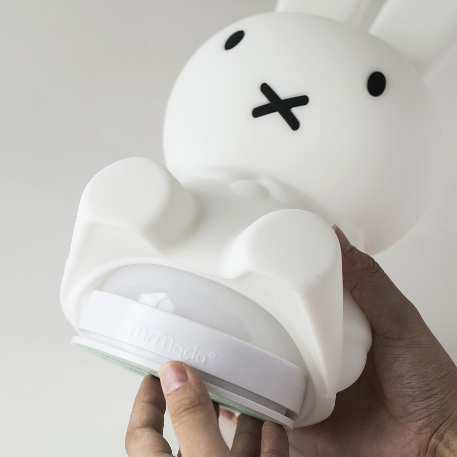 MIFFY FIRST LIGHT -ミッフィーのライトに、大人も子供も夢中になる