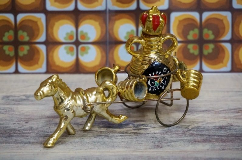 金色の馬車 お土産 置物 お酒 馬 OM402